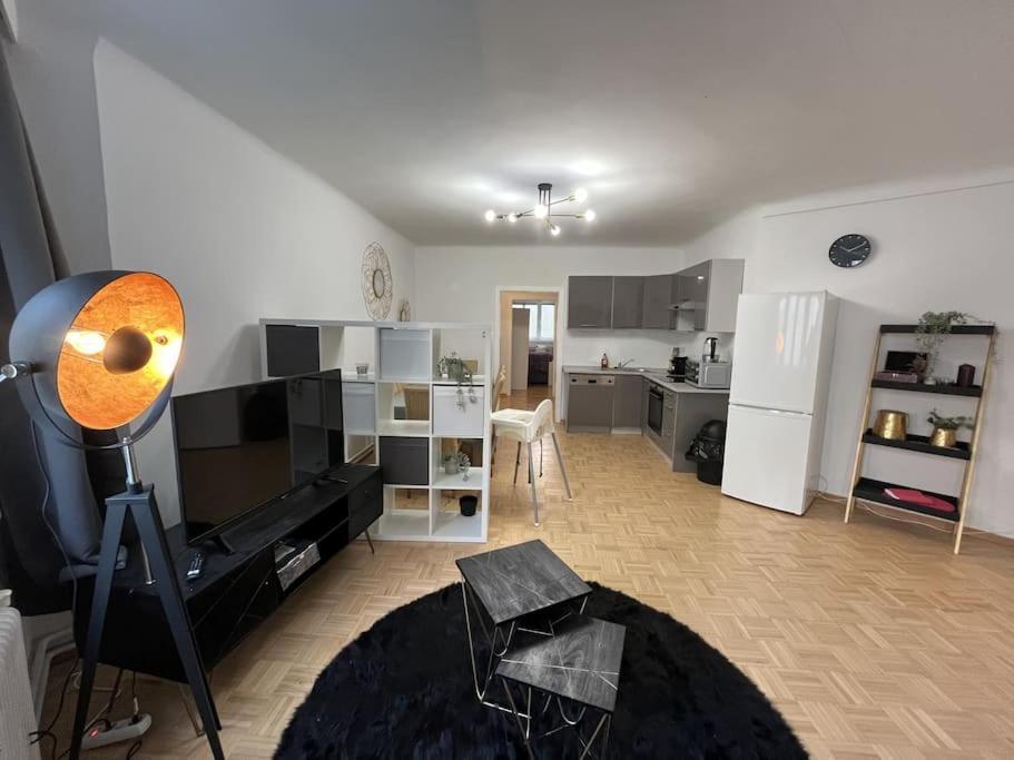 *Luxurious And Spacious Family Apartment* Wien Eksteriør bilde